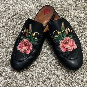 100% authentic Gucci pink rose loafers